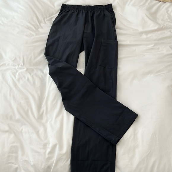 Minty mint grey (pewter) scrub pants! Very stretchy athletic material! Size XS - Picture 1 of 2